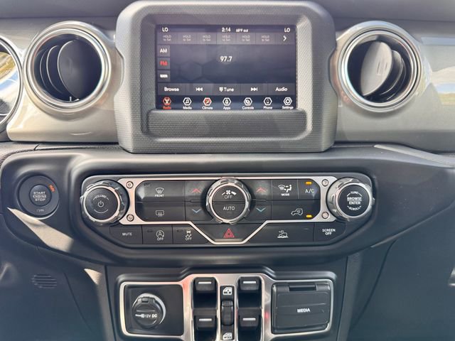 Used 2021 Jeep Wrangler Unlimited Sahara image 20