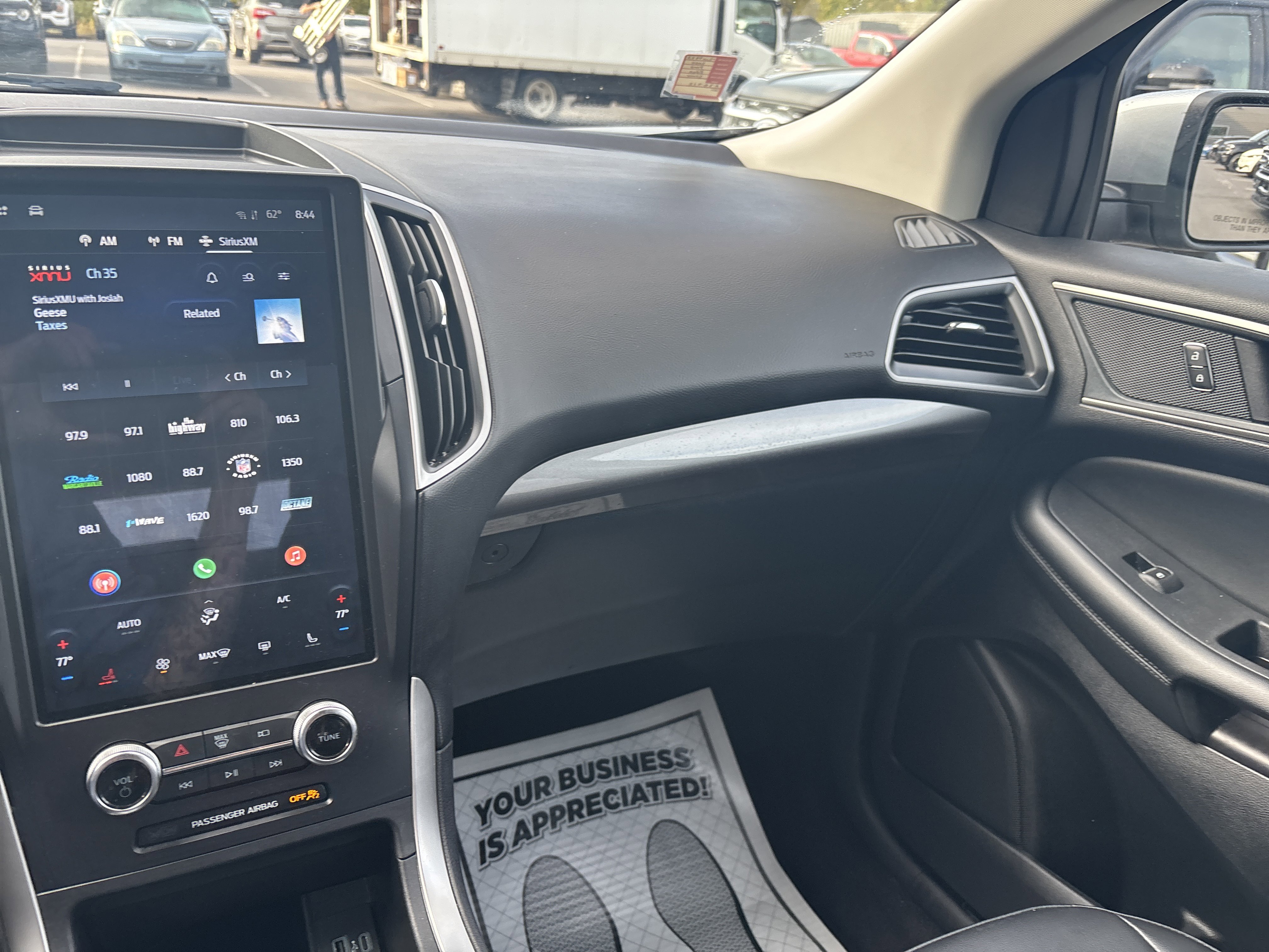 Used 2024 Ford Edge SEL image 23