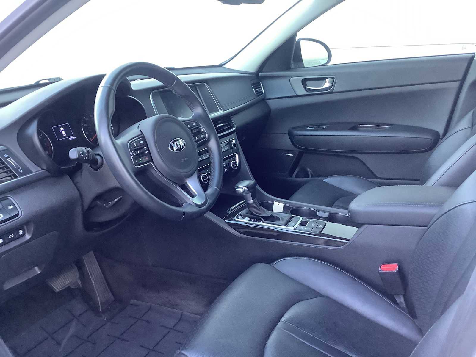 Used 2018 Kia Optima EX w/ Technology Package FWD image 3