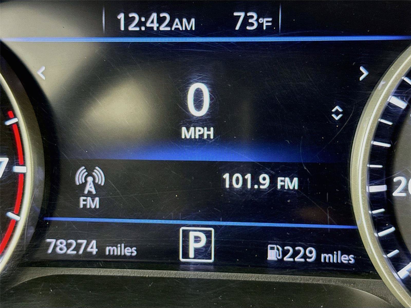 Used 2021 Nissan Sentra SR FWD image 2
