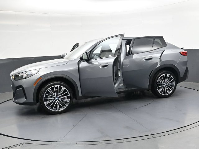 New 2026 BMW X2 xDrive28i w/ Technology Package AWD/4WD image 43