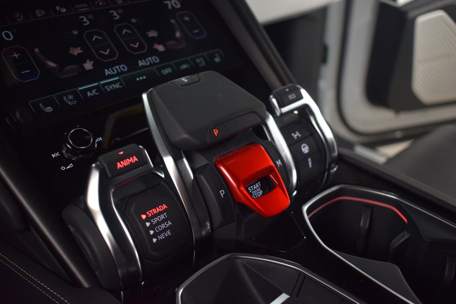 Used 2024 Lamborghini Urus S image 34