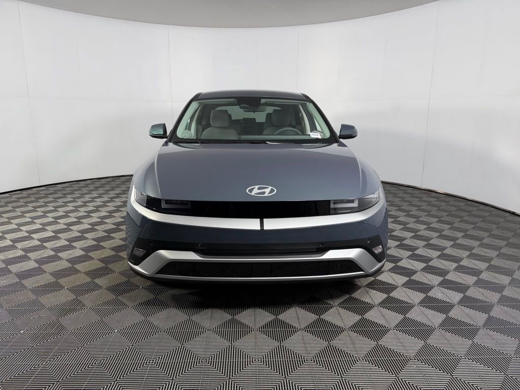 Used 2026 Hyundai Ioniq 5 SE image 6