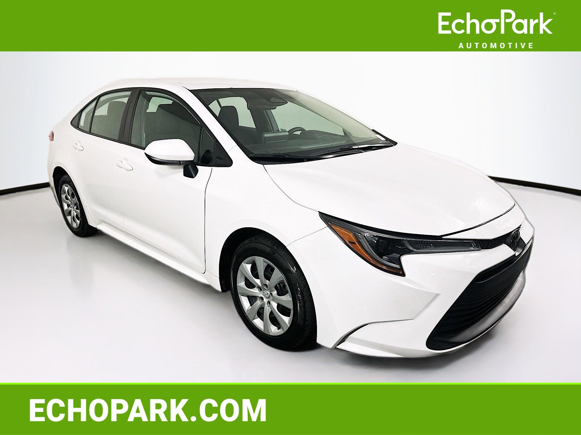 Used 2024 Toyota Corolla LE image 1