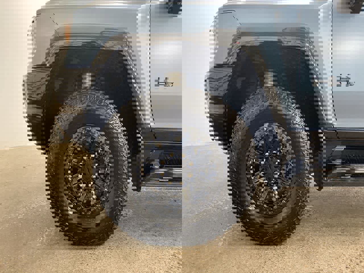 Used 2024 GMC Hummer EV 3X w/ Omega Edition image 11