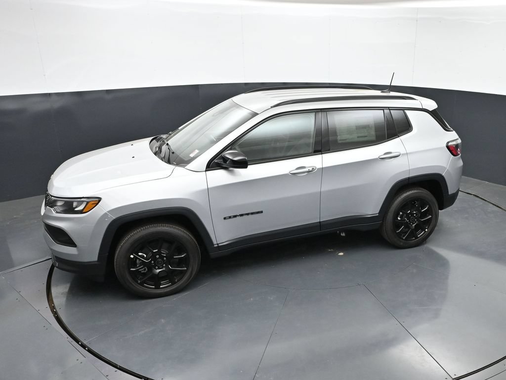 New 2026 Jeep Compass Latitude AWD/4WD image 38