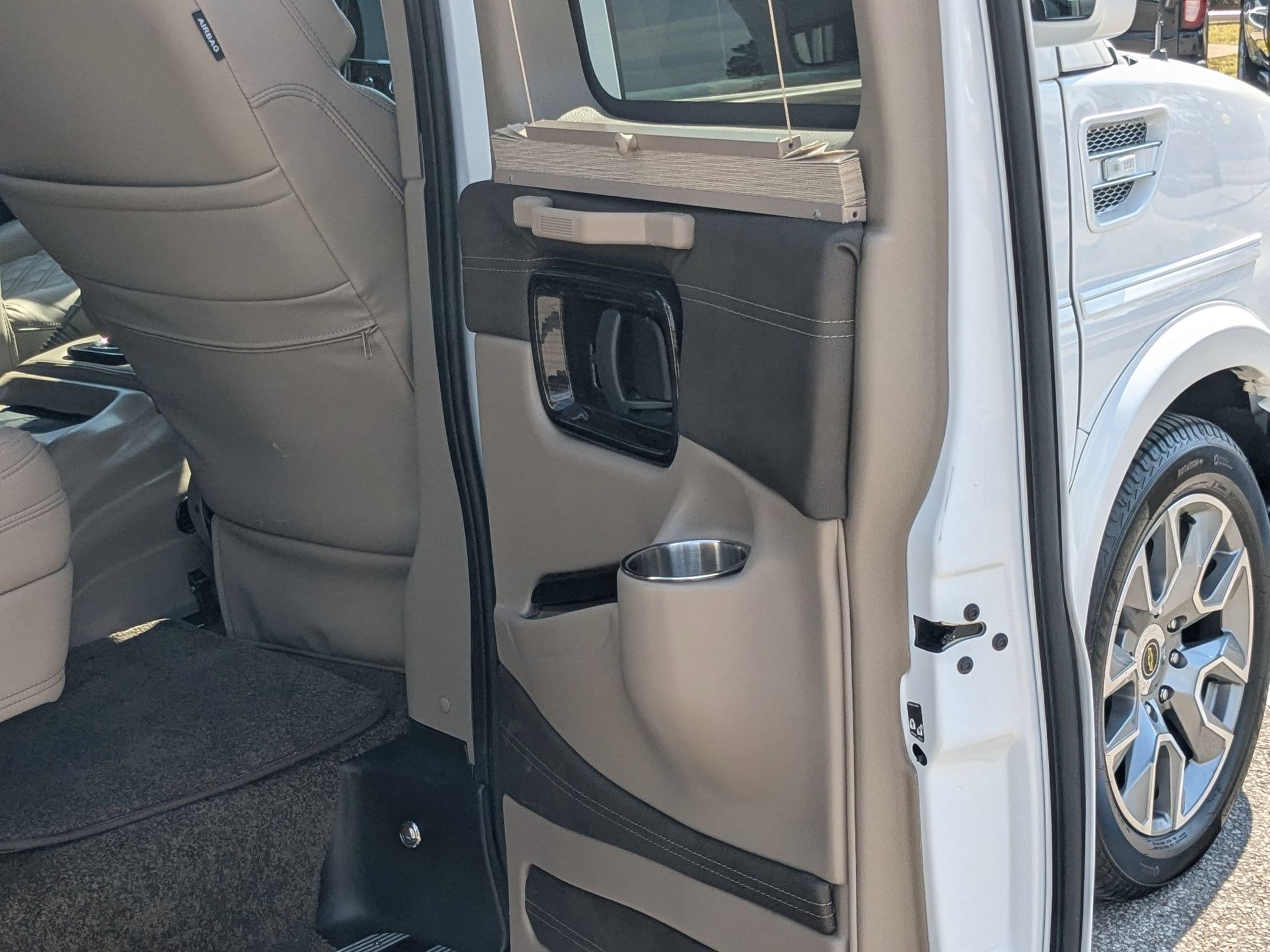 New 2026 Chevrolet Express 2500 Extended w/ Driver Convenience Package image 35