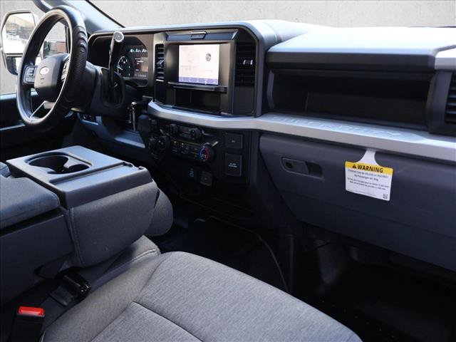 Used 2025 Ford F550 4x4 Crew Cab Super Duty image 29