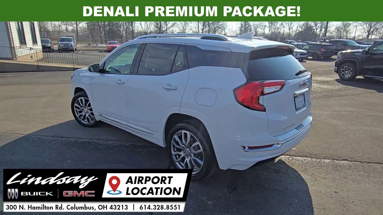 Used 2023 GMC Terrain Denali w/ Denali Premium Package image 7