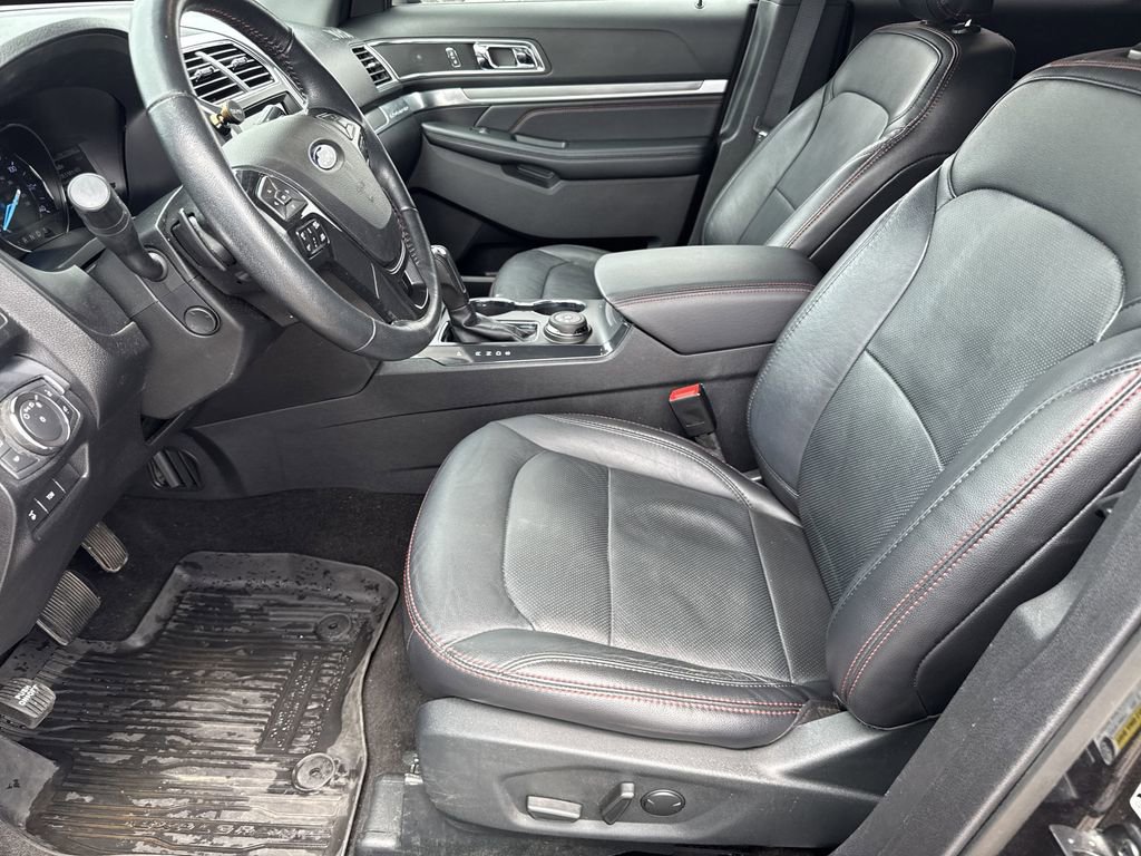 Used 2019 Ford Explorer Sport w/ Equipment Group 401A AWD/4WD image 12