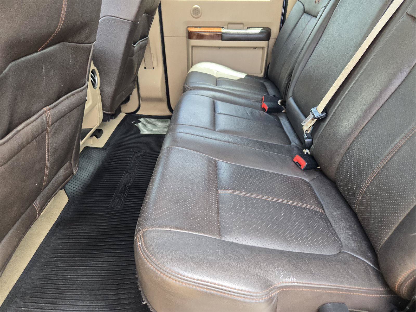 Used 2015 Ford F250 King Ranch w/ FX4 Off-Road Package AWD/4WD image 30
