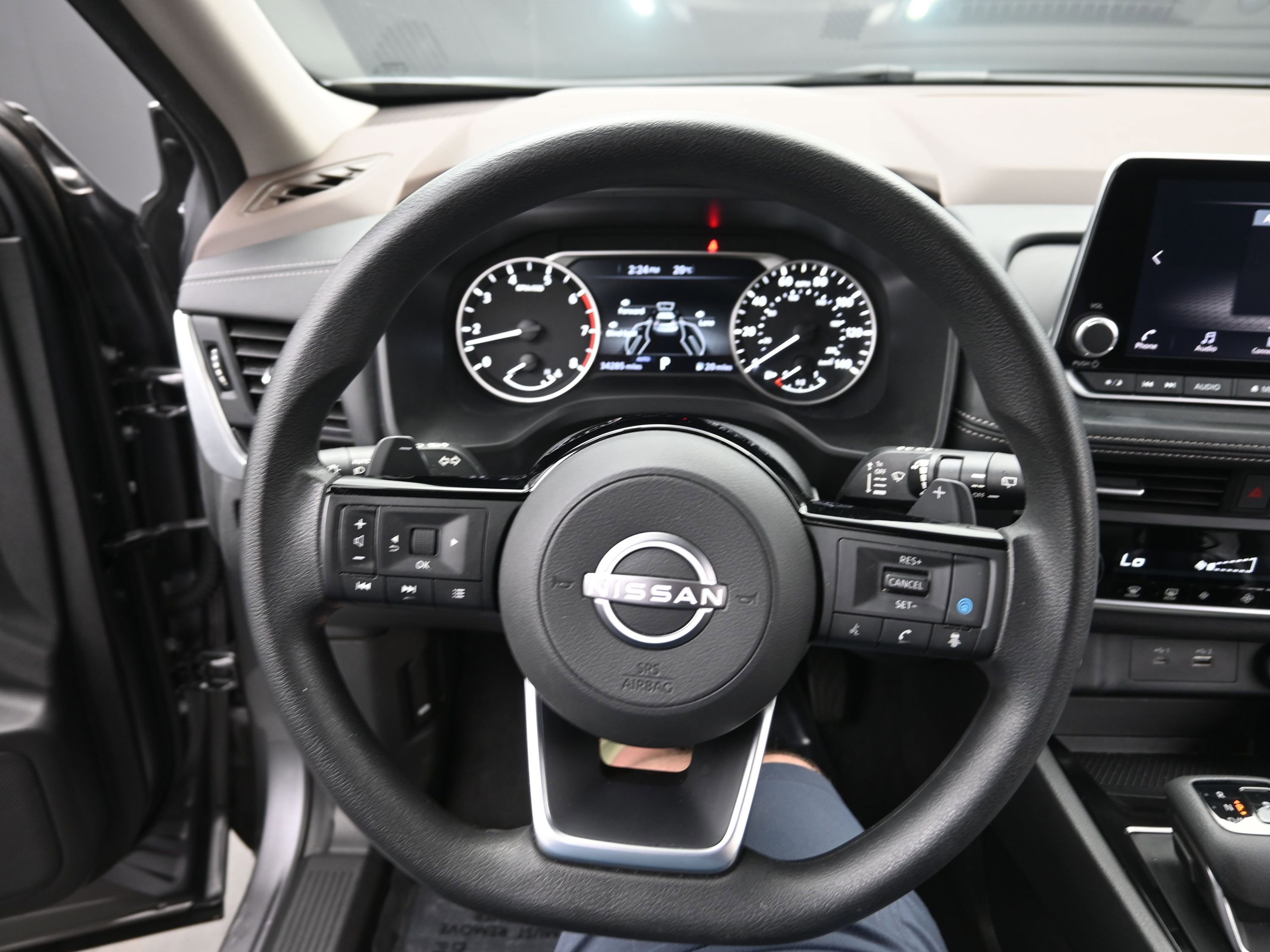 Certified 2023 Nissan Rogue SV image 16