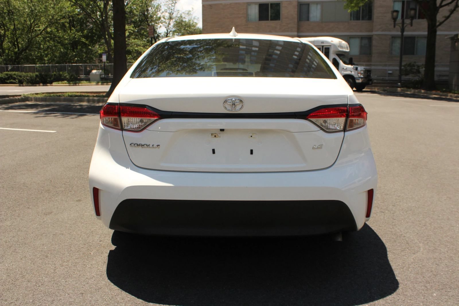 Used 2023 Toyota Corolla LE FWD image 8
