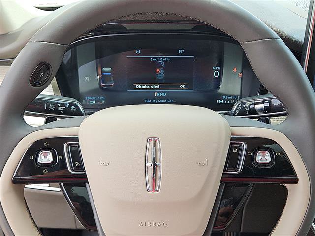 Used 2023 Lincoln Corsair AWD w/ Equipment Group 101A image 15