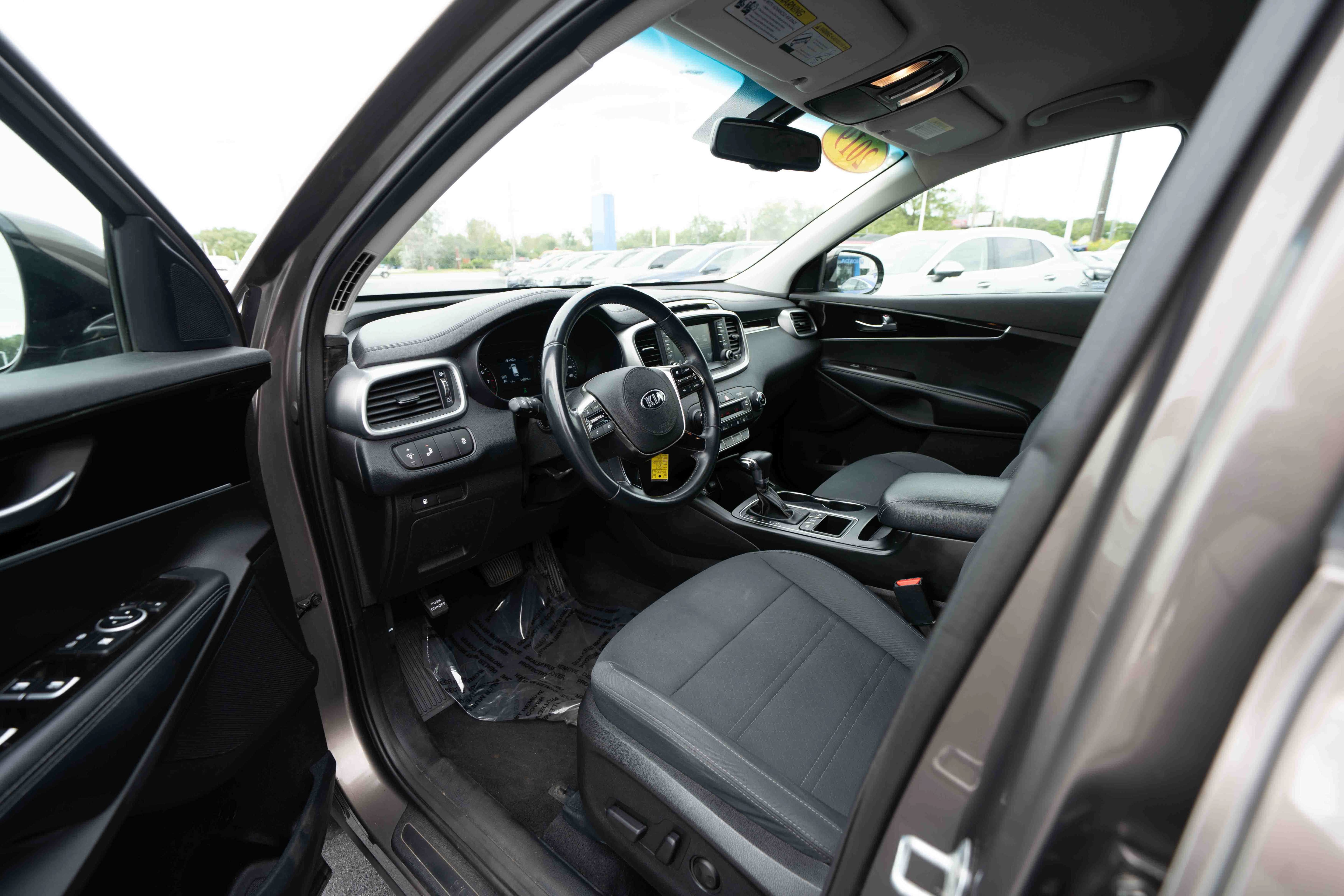 Used 2019 Kia Sorento AWD w/ LX Convenience Package image 8