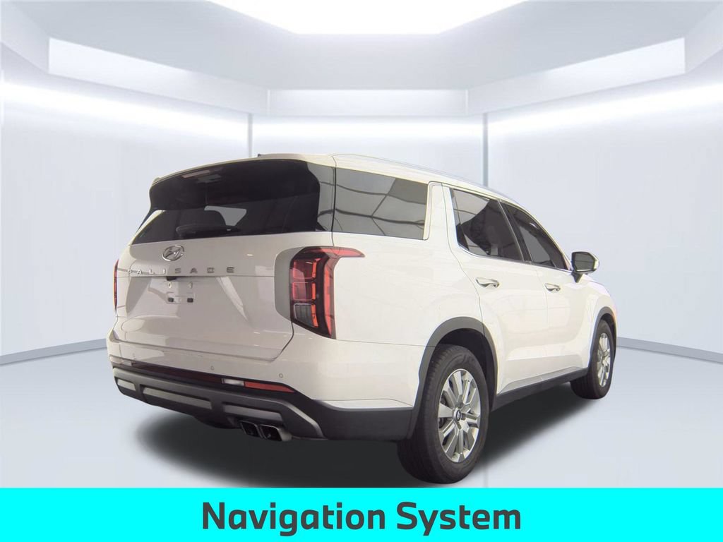 Used 2023 Hyundai Palisade SEL FWD image 2