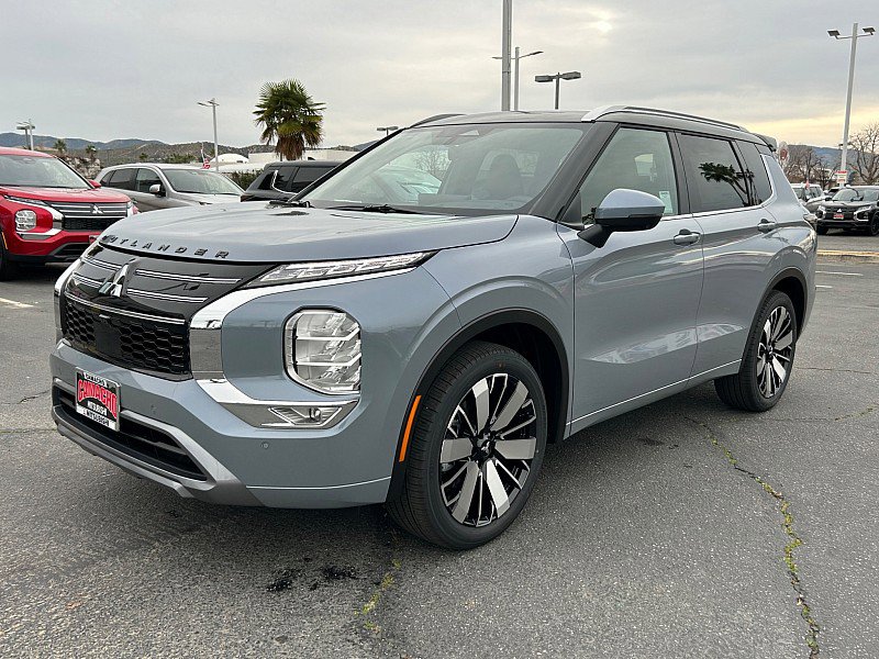 New 2026 Mitsubishi Outlander SEL image 2