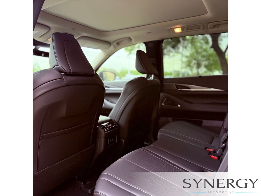 Certified 2026 INFINITI QX60 Luxe w/ Cargo Package FWD image 24