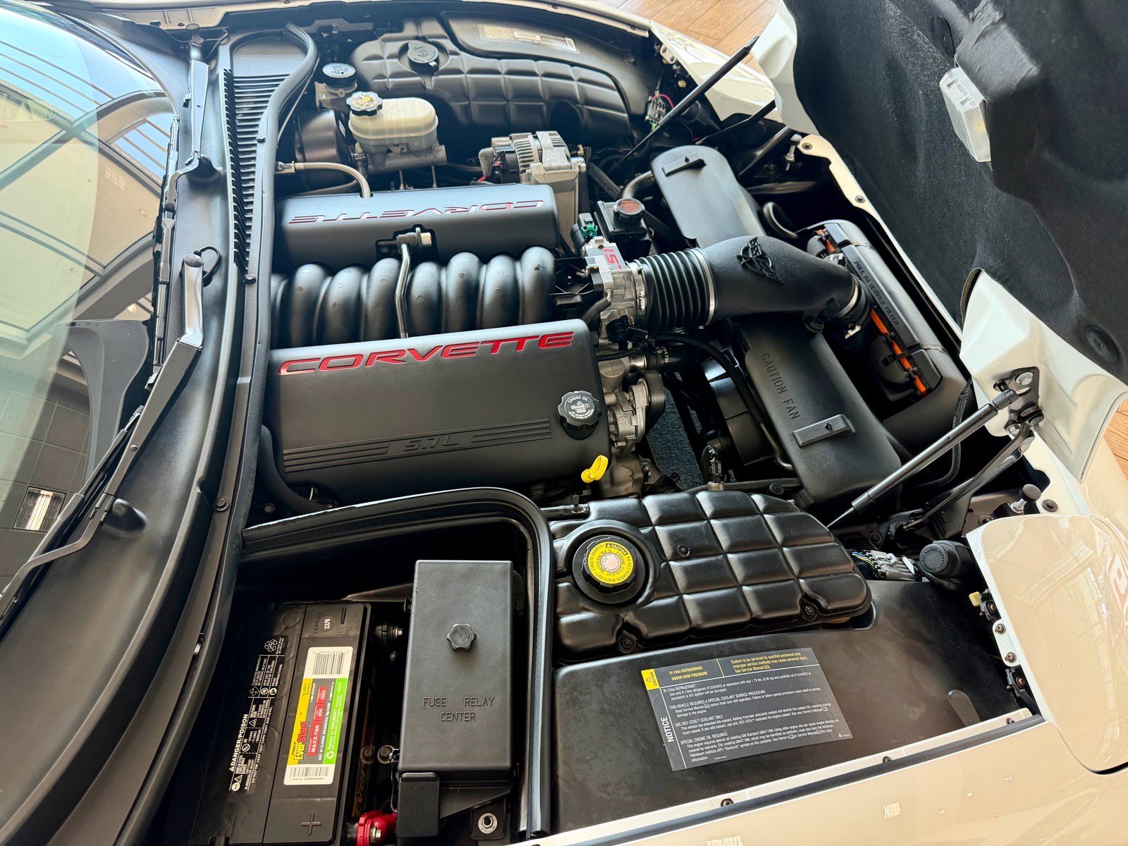 Used 2001 Chevrolet Corvette Convertible w/ Preferred Equipment Group2 image 35