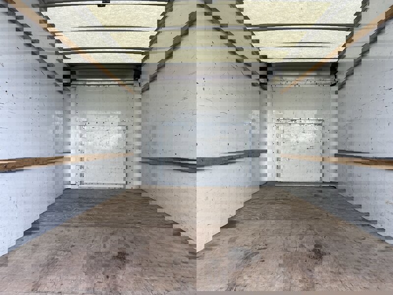 Used 2022 Ford E-350 and Econoline 350 Super Duty RWD image 14