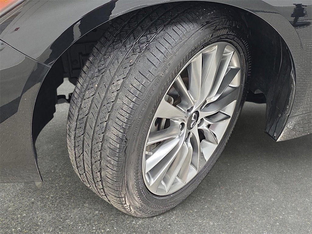 Used 2020 INFINITI Q50 Luxe w/ Essential Package (3.0T Luxe) image 32