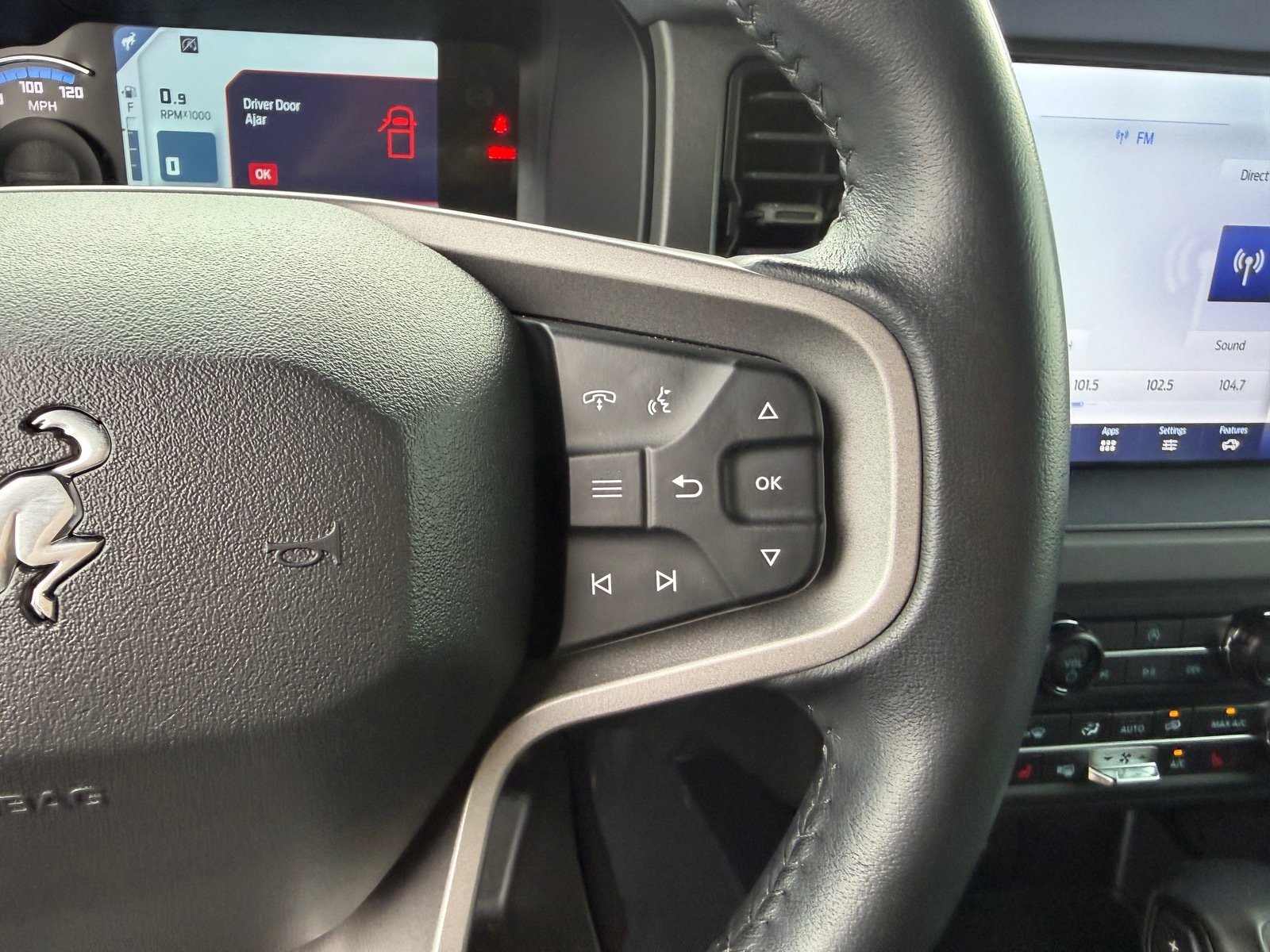Used 2024 Ford Bronco Everglades AWD/4WD image 16