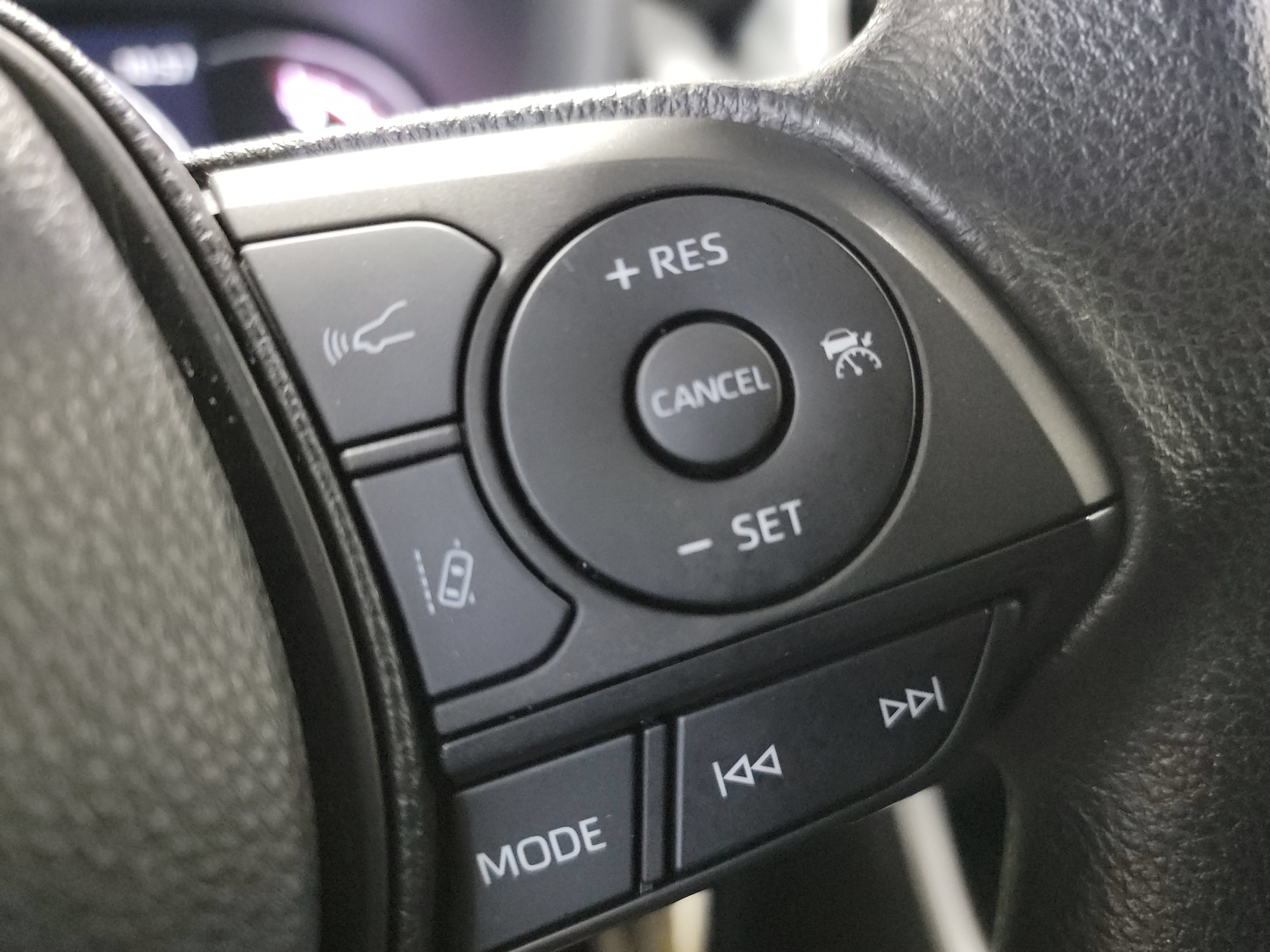 Used 2023 Toyota RAV4 LE AWD/4WD image 33