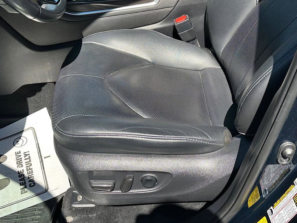 Used 2020 Toyota Highlander Limited AWD/4WD image 14