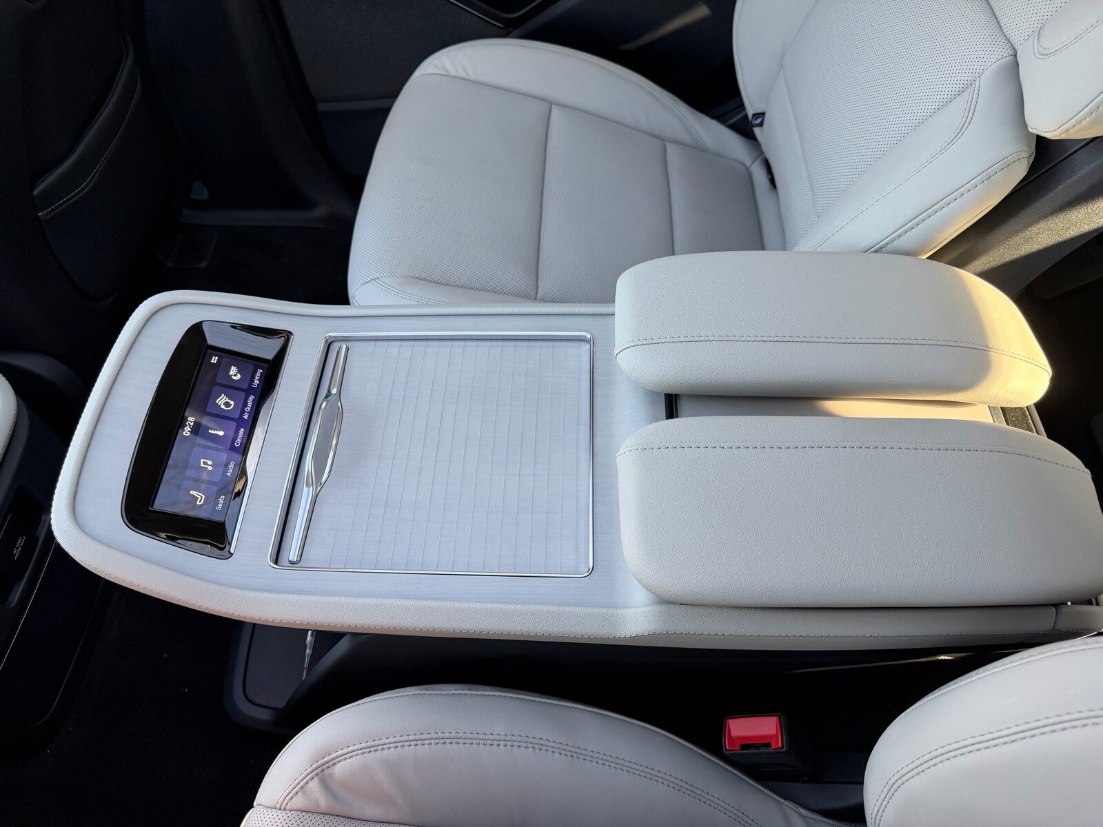 New 2026 Lincoln Navigator Reserve AWD/4WD image 21