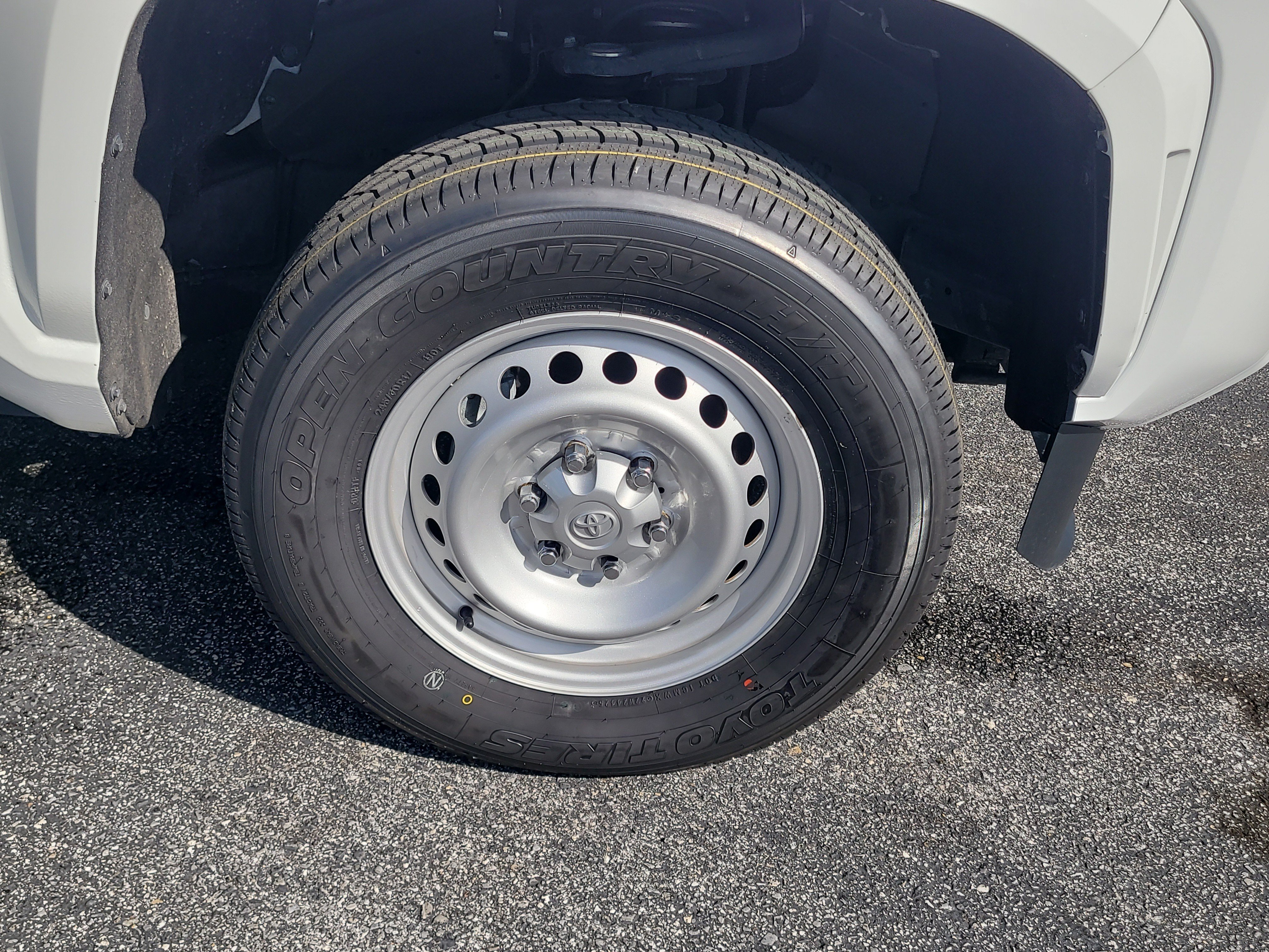 Used 2025 Toyota Tacoma SR RWD image 9