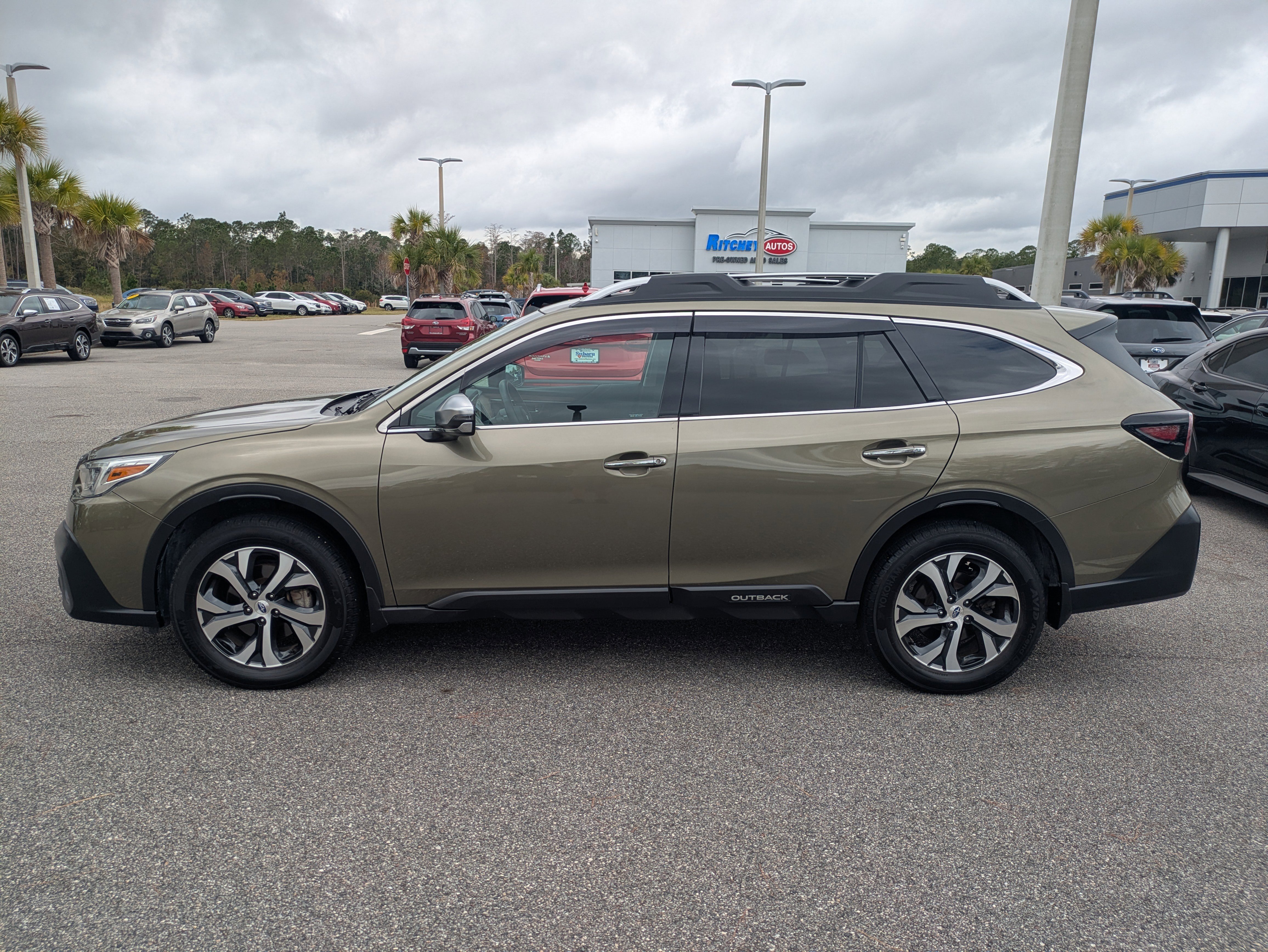 Certified 2022 Subaru Outback Touring XT w/ Popular Package #2 image 7