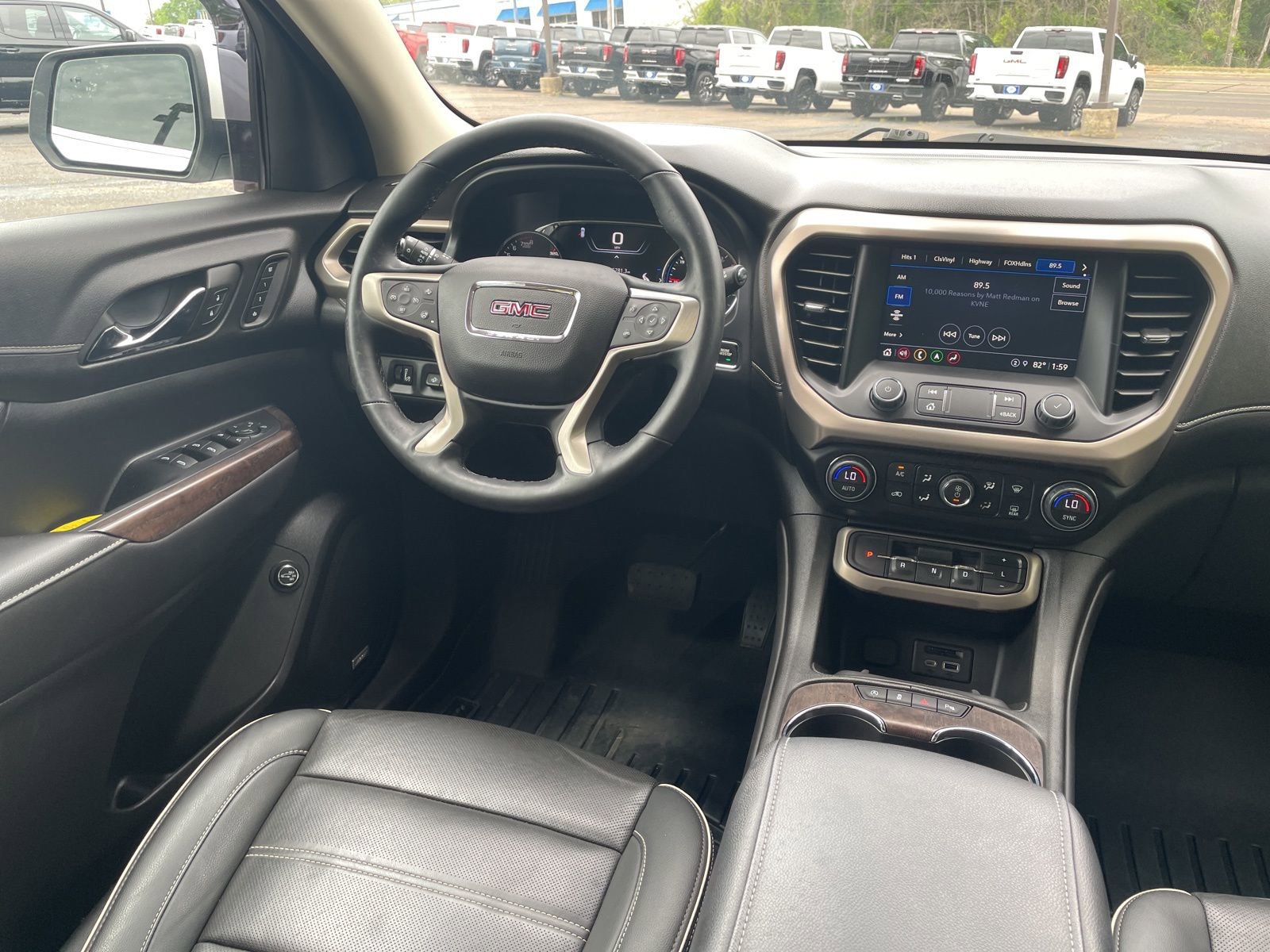 Used 2023 GMC Acadia Denali w/ Denali Ultimate Package image 25