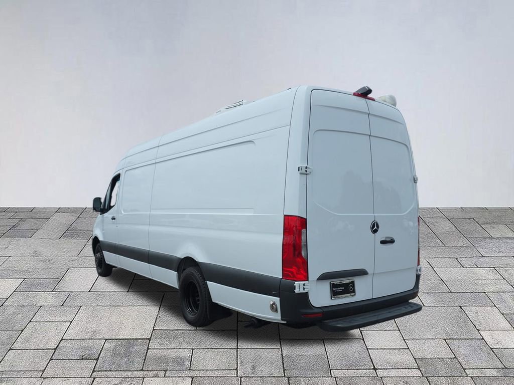 Used 2020 Mercedes-Benz Sprinter 3500 image 5