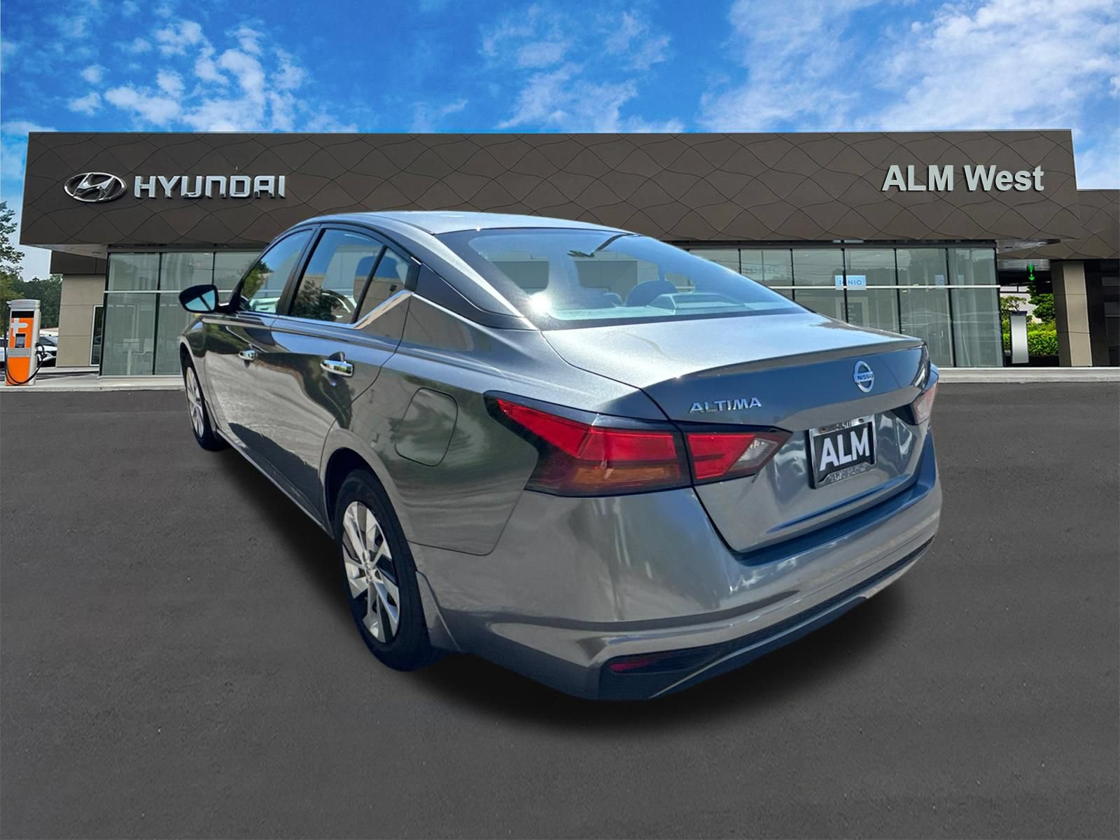 Used 2022 Nissan Altima 2.5 S FWD image 7