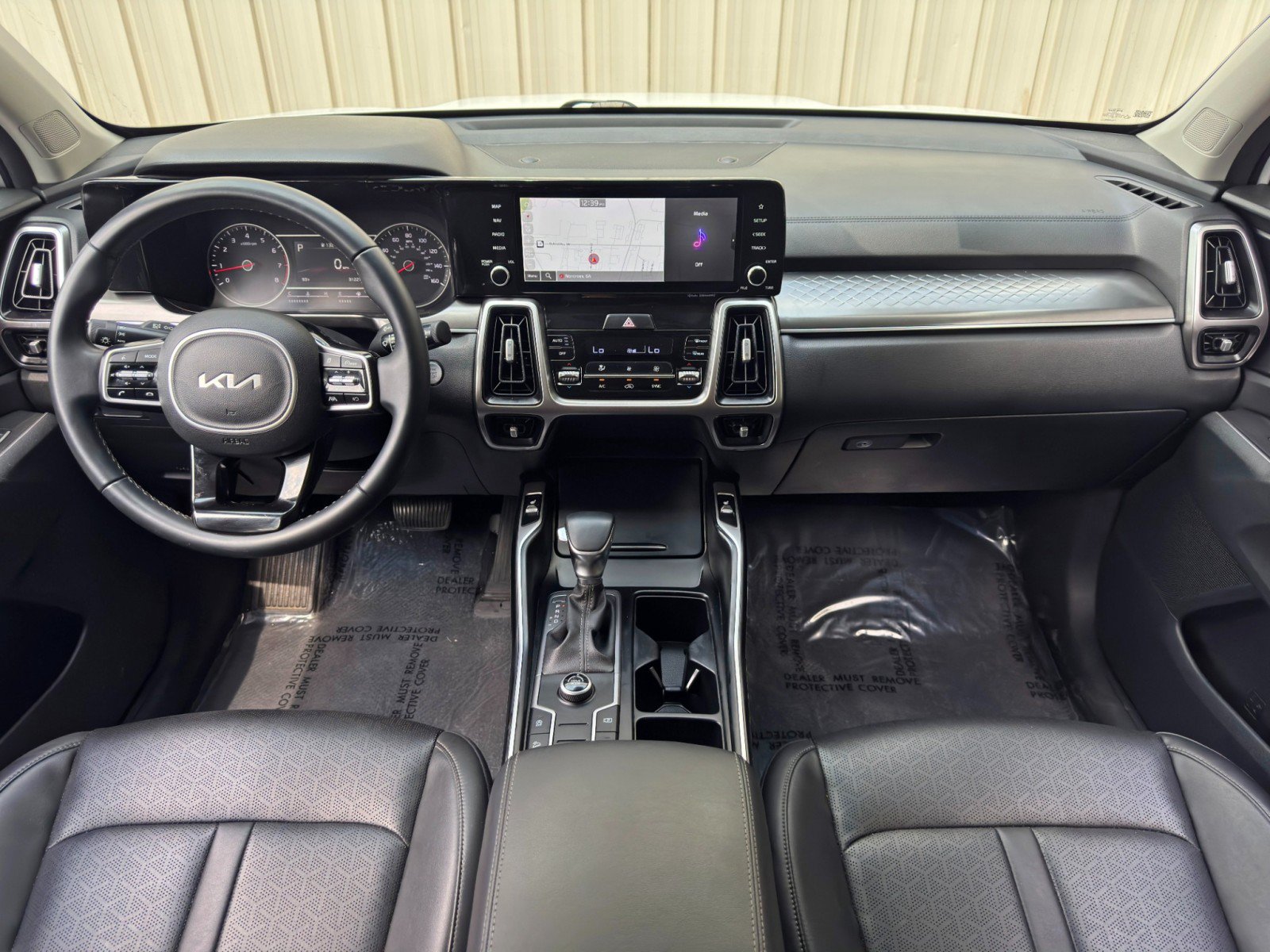 Used 2022 Kia Sorento S FWD image 11