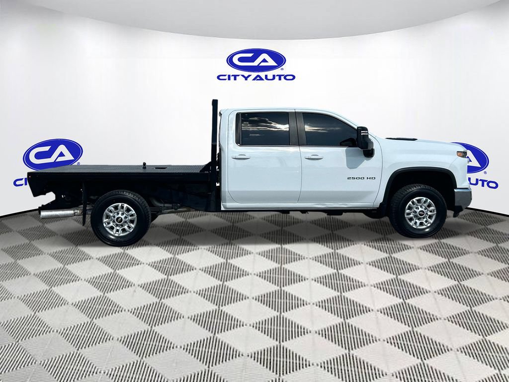 Used 2024 Chevrolet Silverado 2500 LT w/ Convenience Package AWD/4WD image 2