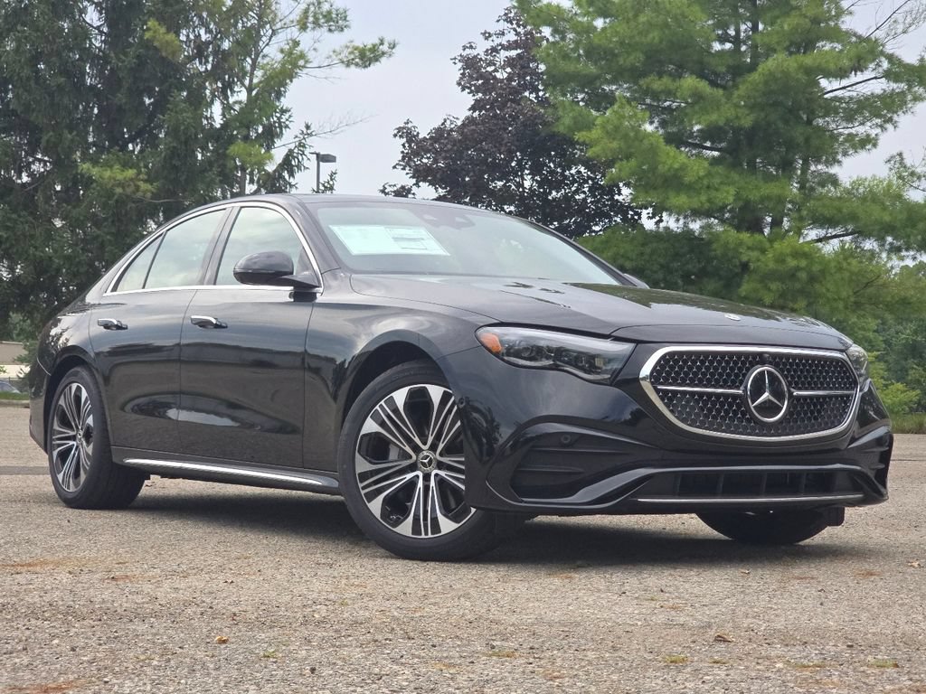 New 2027 Mercedes-Benz E 350 4MATIC Sedan image 2