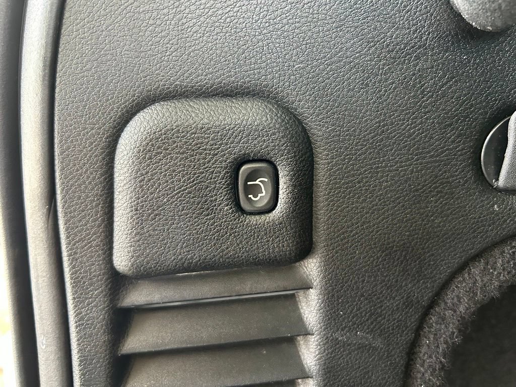 Used 2018 Jeep Grand Cherokee High Altitude RWD image 38