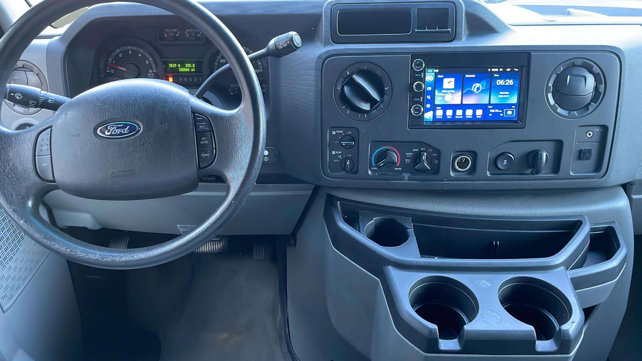 Used 2009 Ford E-350 and Econoline 350 XL image 28