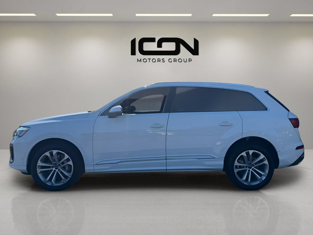 Used 2025 Audi Q7 3.0T Premium Plus AWD/4WD image 2