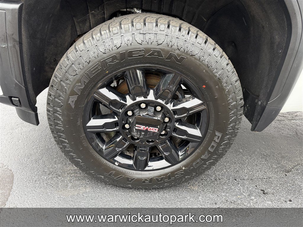 Used 2025 GMC Sierra 2500 AT4 AWD/4WD image 16