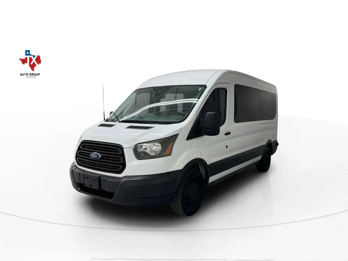 Used 2016 Ford Transit 350 XL image 5