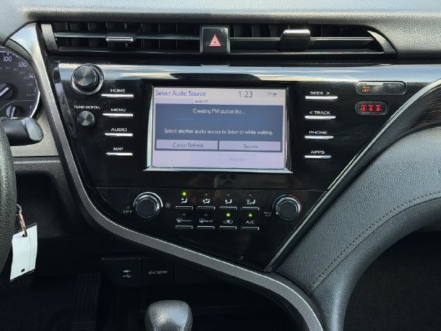 Used 2019 Toyota Camry LE FWD image 16