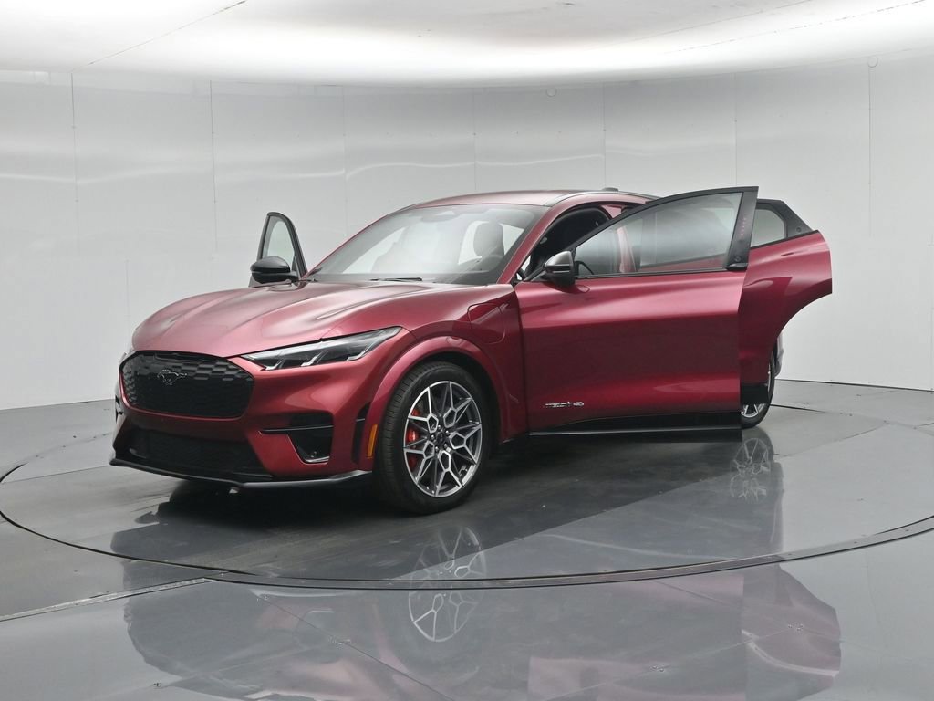 Used 2025 Ford Mustang Mach-E GT AWD/4WD image 31