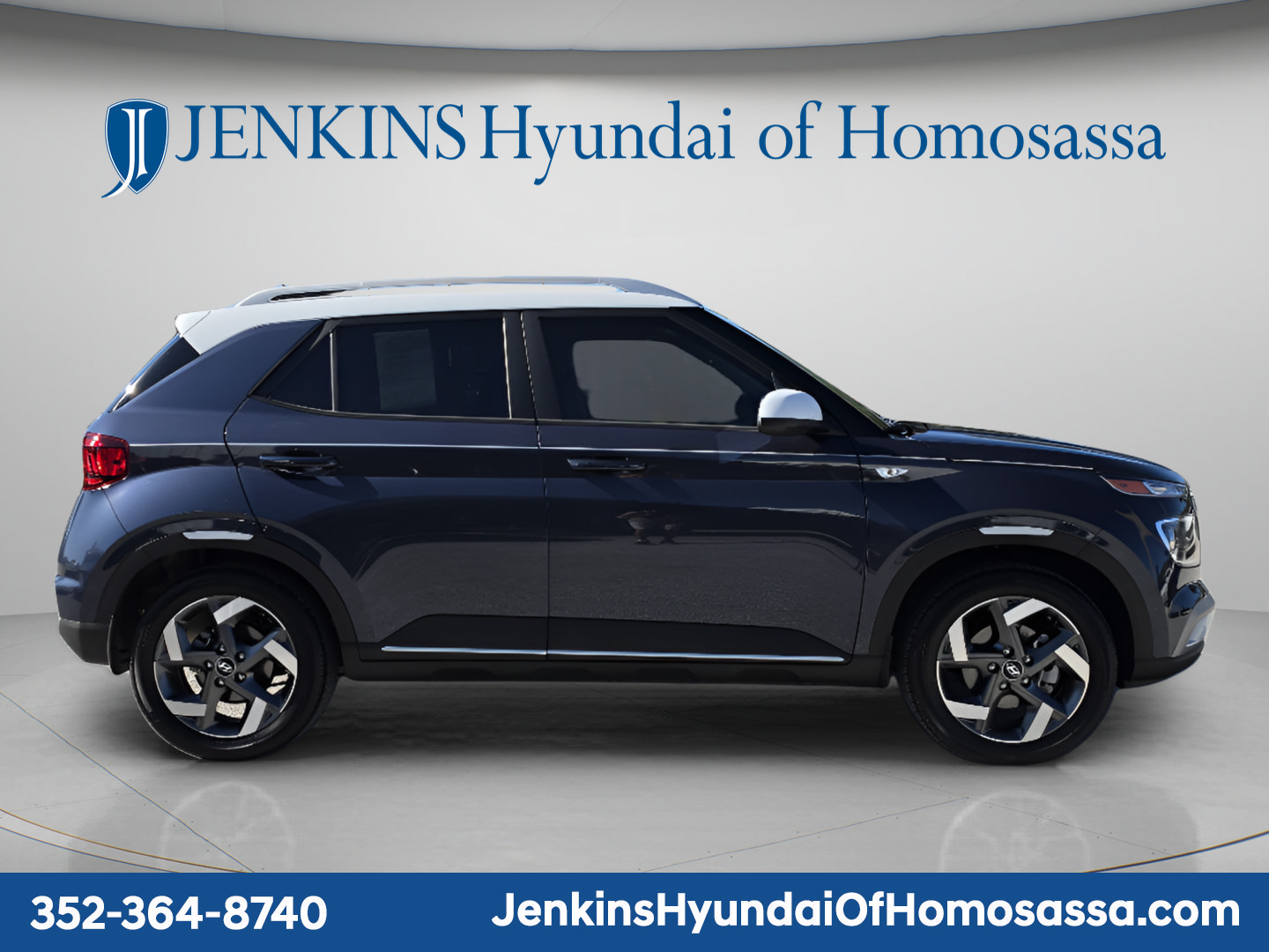 Used 2026 Hyundai Venue SEL FWD image 3