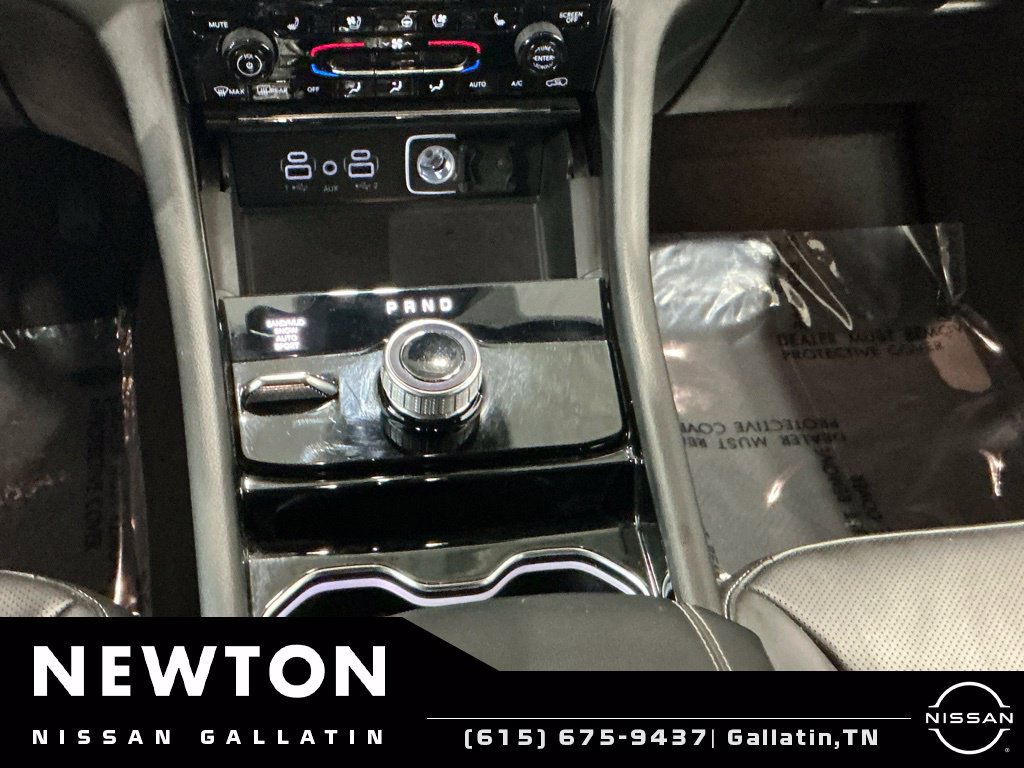 Used 2023 Jeep Grand Cherokee Limited w/ Luxury Tech Group II AWD/4WD image 20