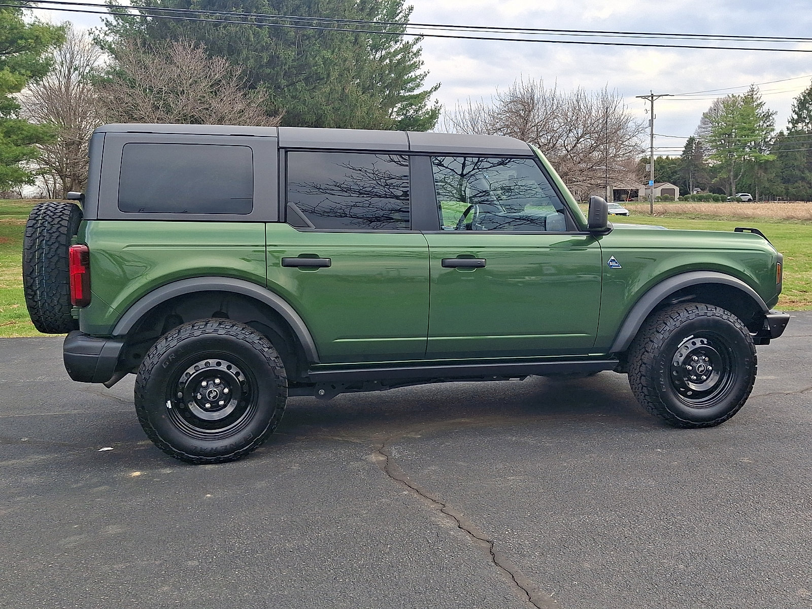 Used 2023 Ford Bronco Black Diamond image 7