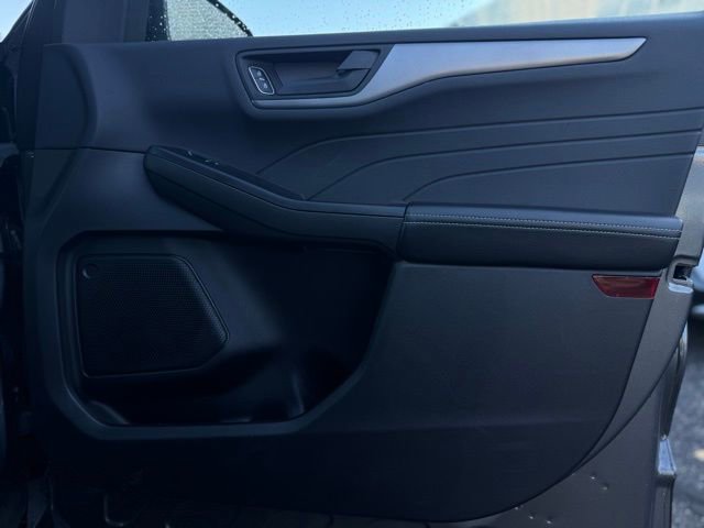 Used 2025 Ford Escape Active image 14