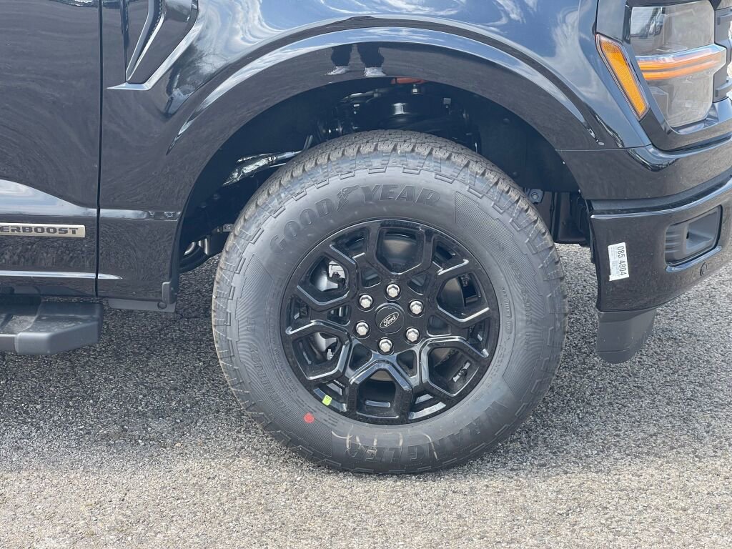 New 2025 Ford F150 XLT w/ Equipment Group 302A MID image 17