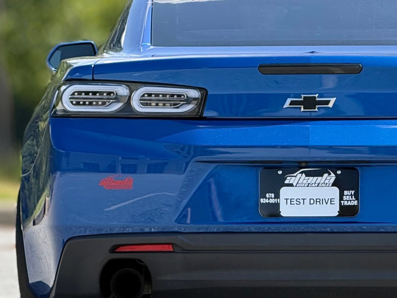Used 2017 Chevrolet Camaro LT w/ Technology Package RWD image 16